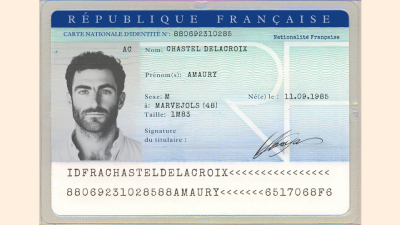 Carte d'identité préchargée